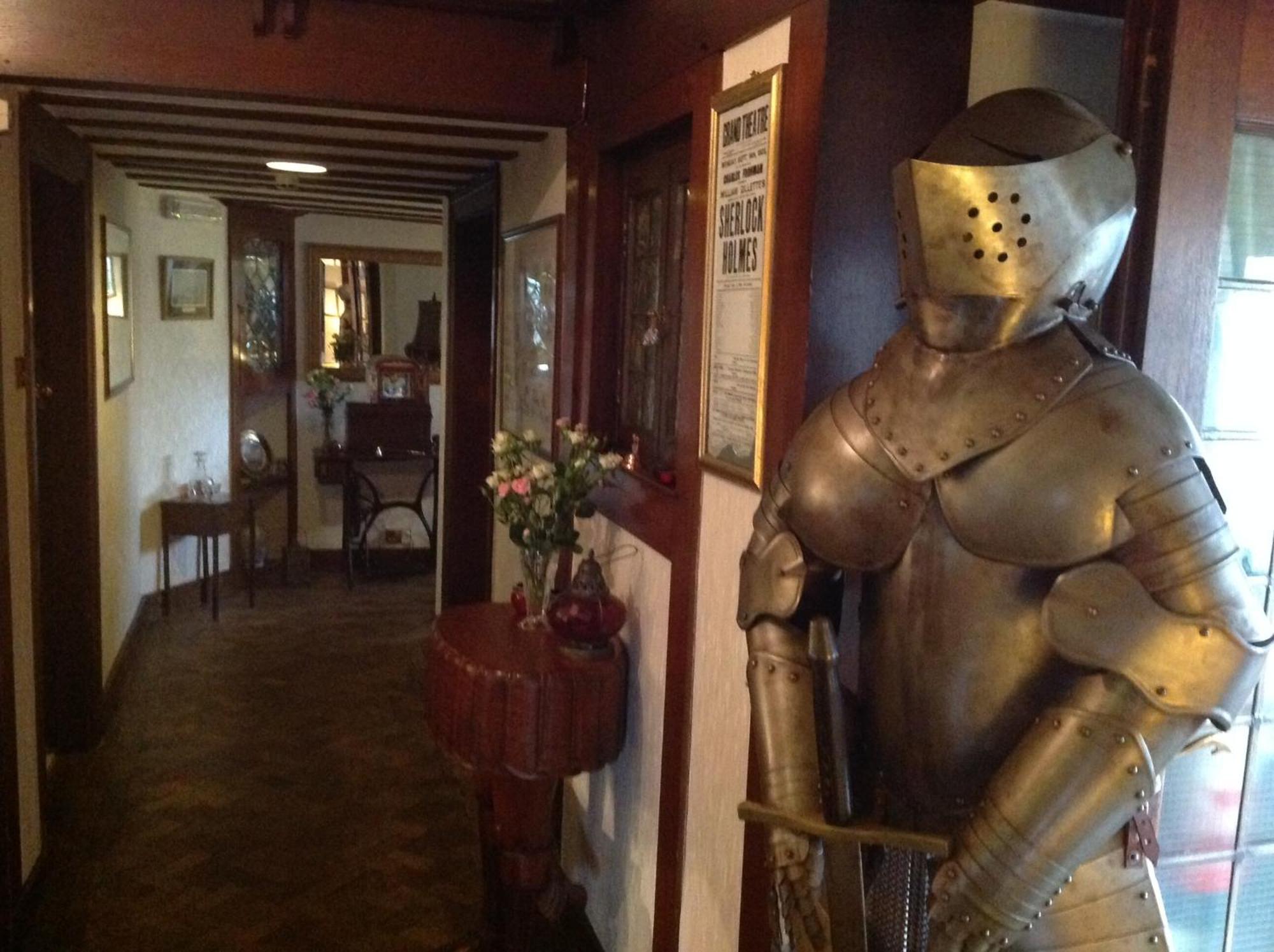 Barons Court Hotel Γούλβερχαμπτον Εξωτερικό φωτογραφία