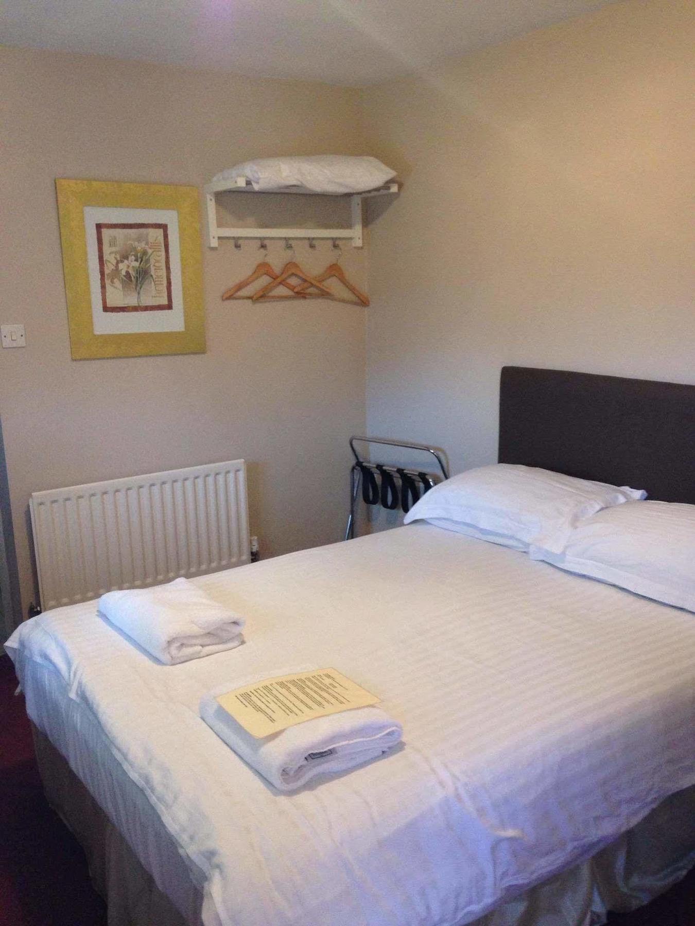 Barons Court Hotel Γούλβερχαμπτον Εξωτερικό φωτογραφία
